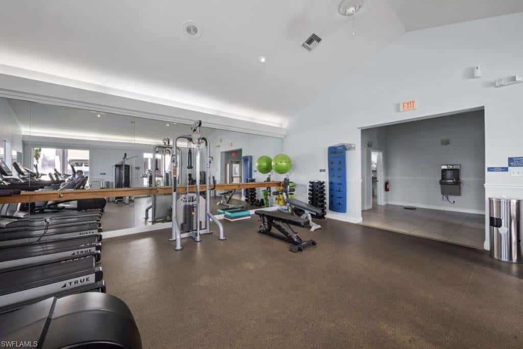 1835 Crown Pointe Blvd, Naples, photo 28