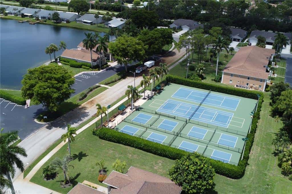 1835 Crown Pointe Blvd, Naples, photo 40