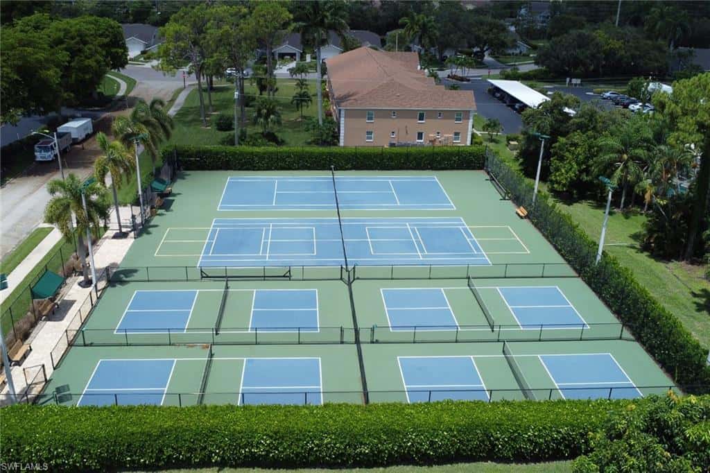 1835 Crown Pointe Blvd, Naples, photo 39