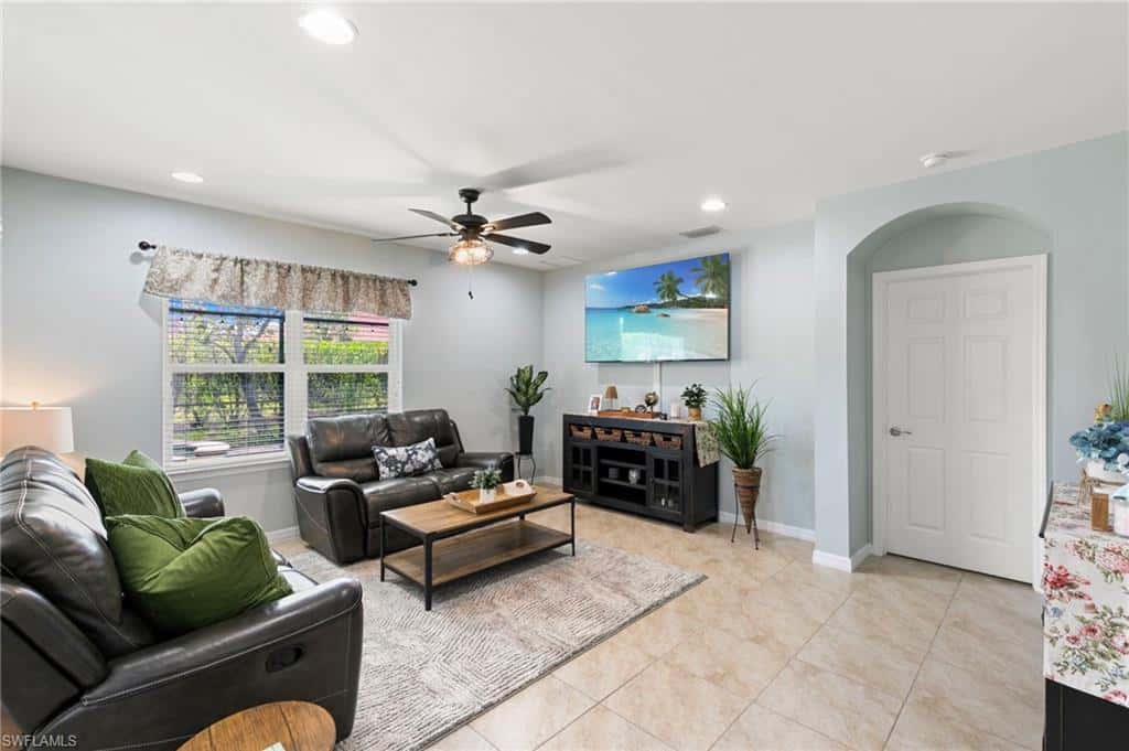 3215 Birchin Ln, Fort Myers, photo 10