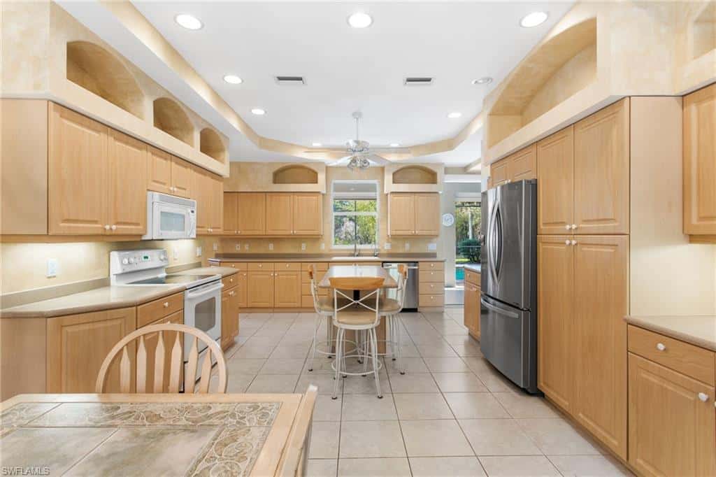 28056 East Brook Dr, Bonita Springs, photo 4