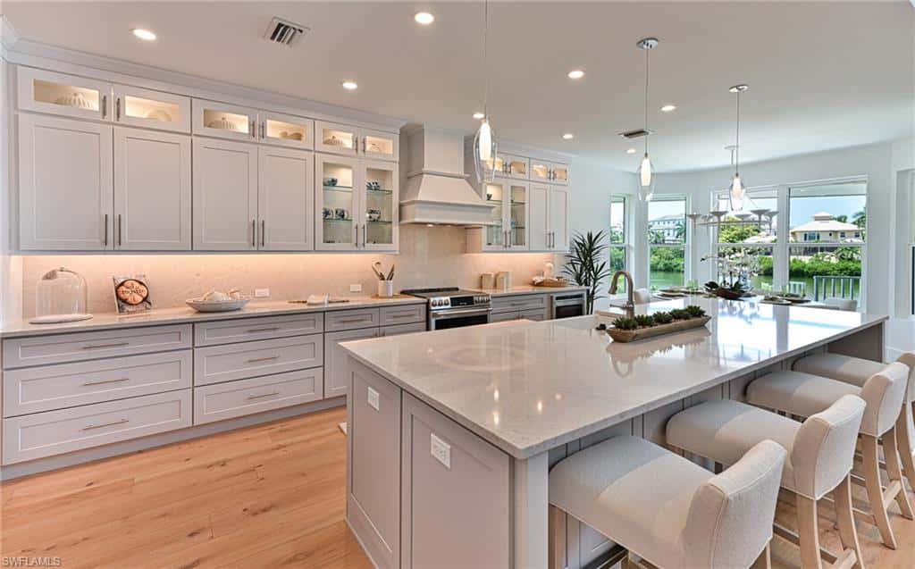 219 Bayfront Dr, Bonita Springs, photo 4
