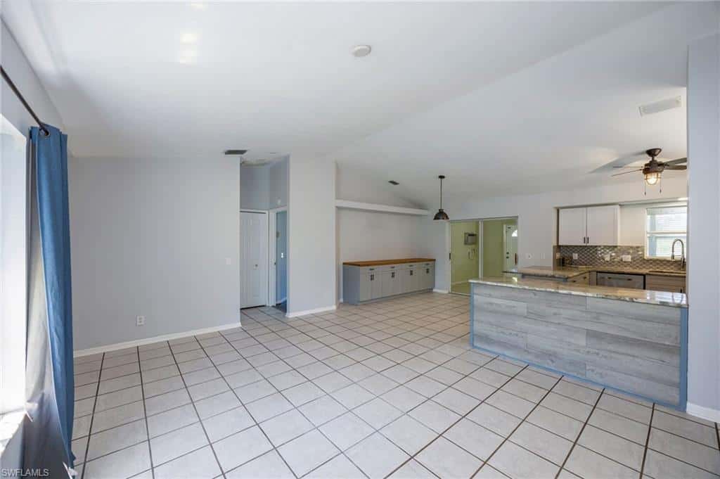 841 8th St, Naples, photo 5