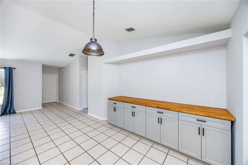 841 8th St, Naples, photo 8