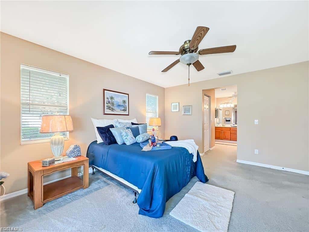 7631 Woodland Bend Cir, Fort Myers, photo 17