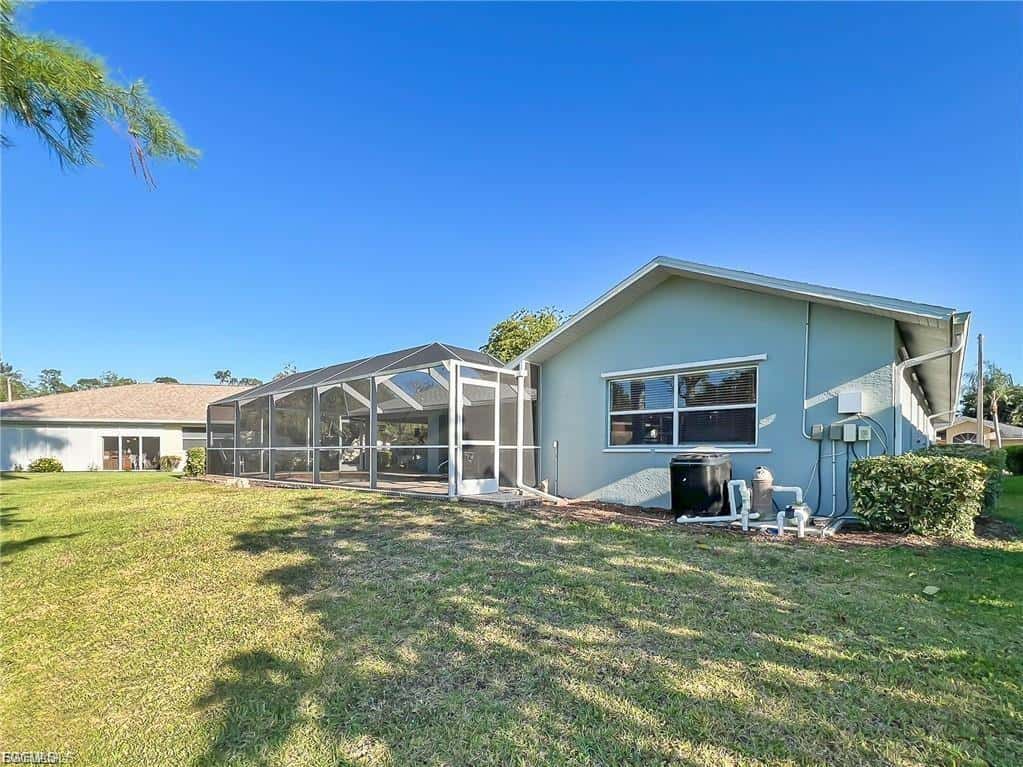 7631 Woodland Bend Cir, Fort Myers, photo 30