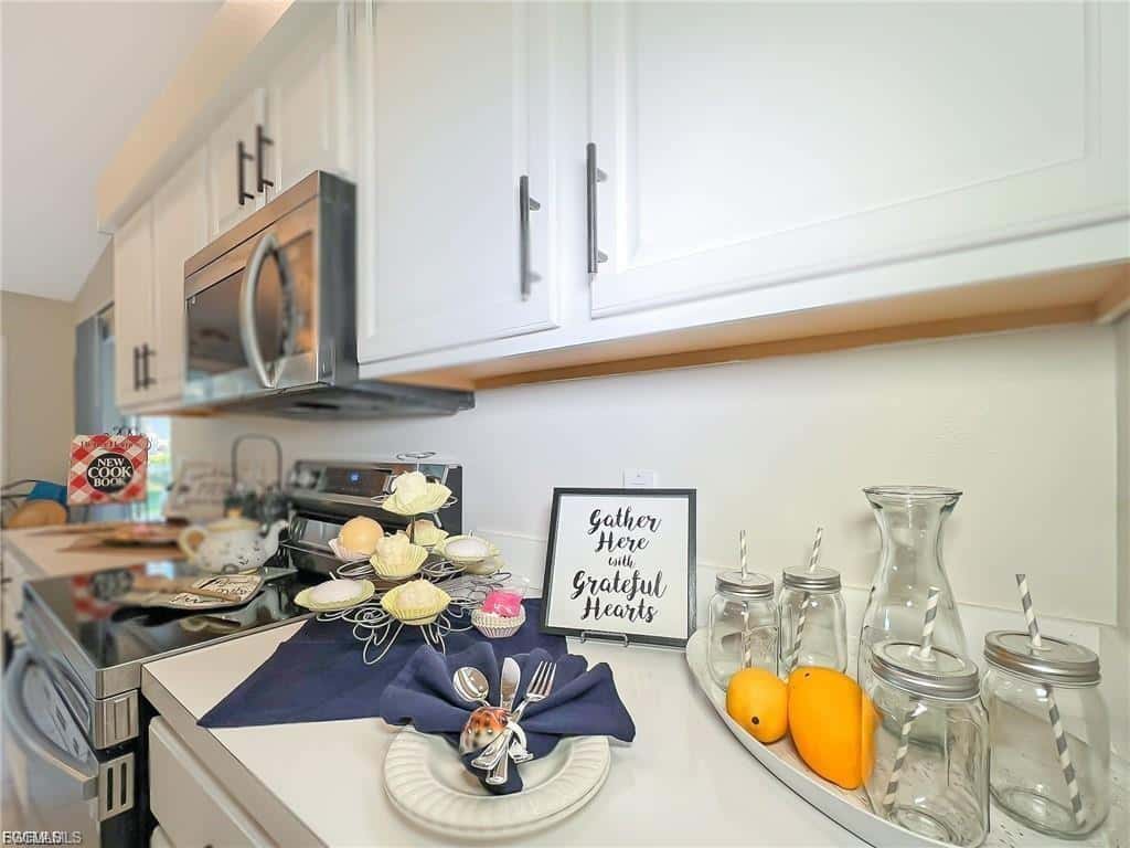 7631 Woodland Bend Cir, Fort Myers, photo 14