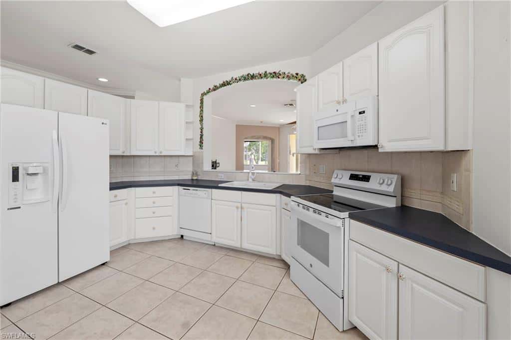 7737 Haverhill Ct, Naples, photo 16