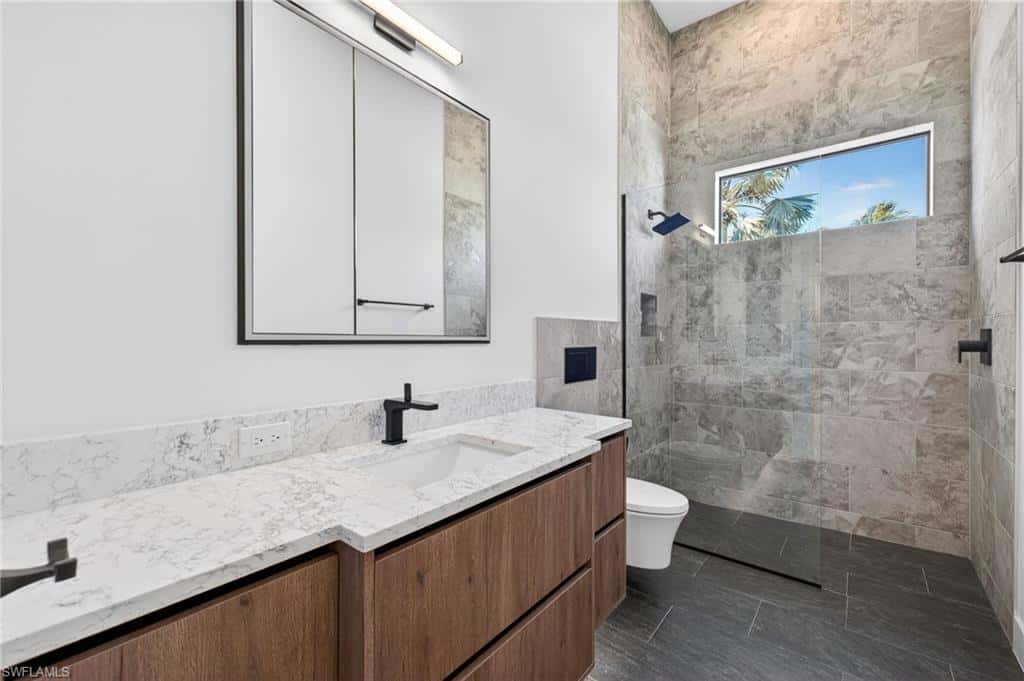 872 Cape Estates Cir, Cape Coral, photo 44