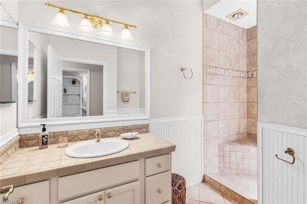 14221 Clubhouse Dr, Bokeelia, photo 23
