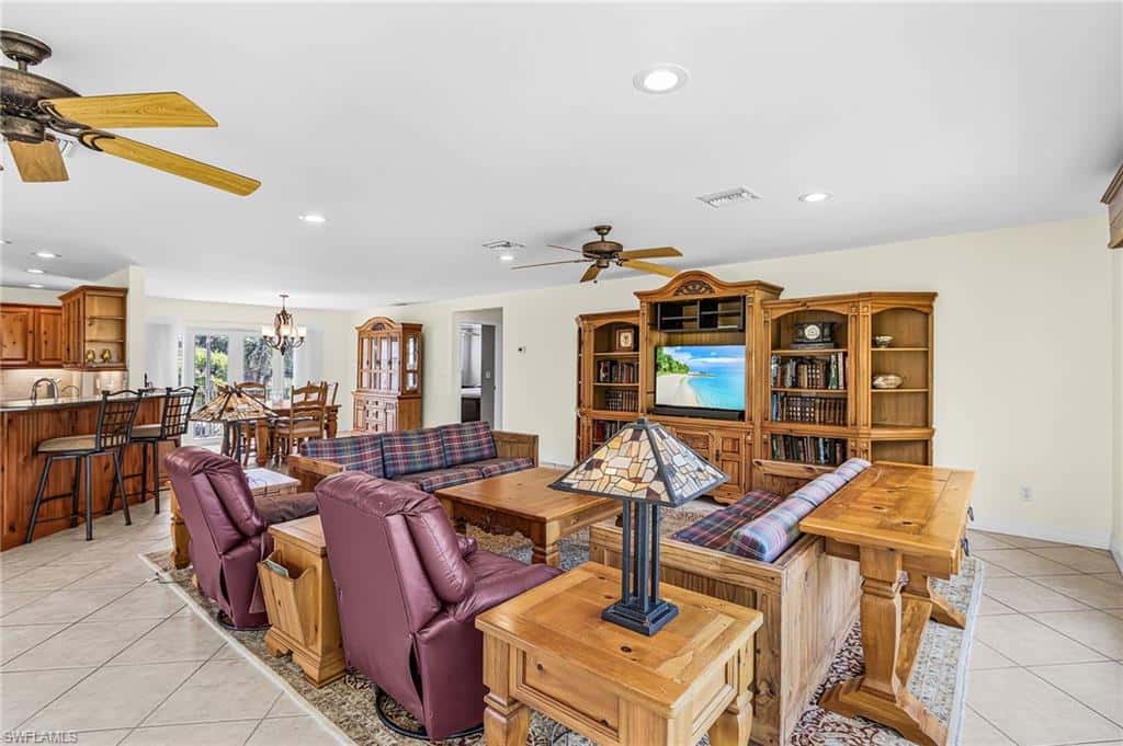 14221 Clubhouse Dr, Bokeelia, photo 6