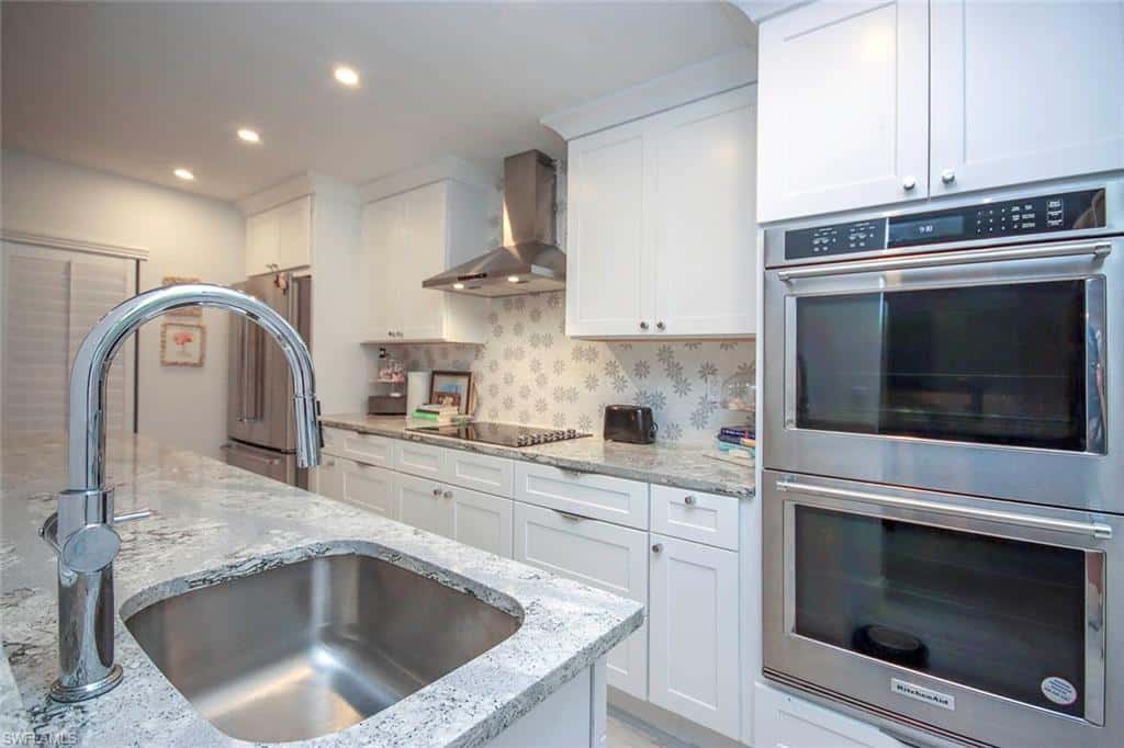 561 Periwinkle Way #f3, Sanibel, photo 6