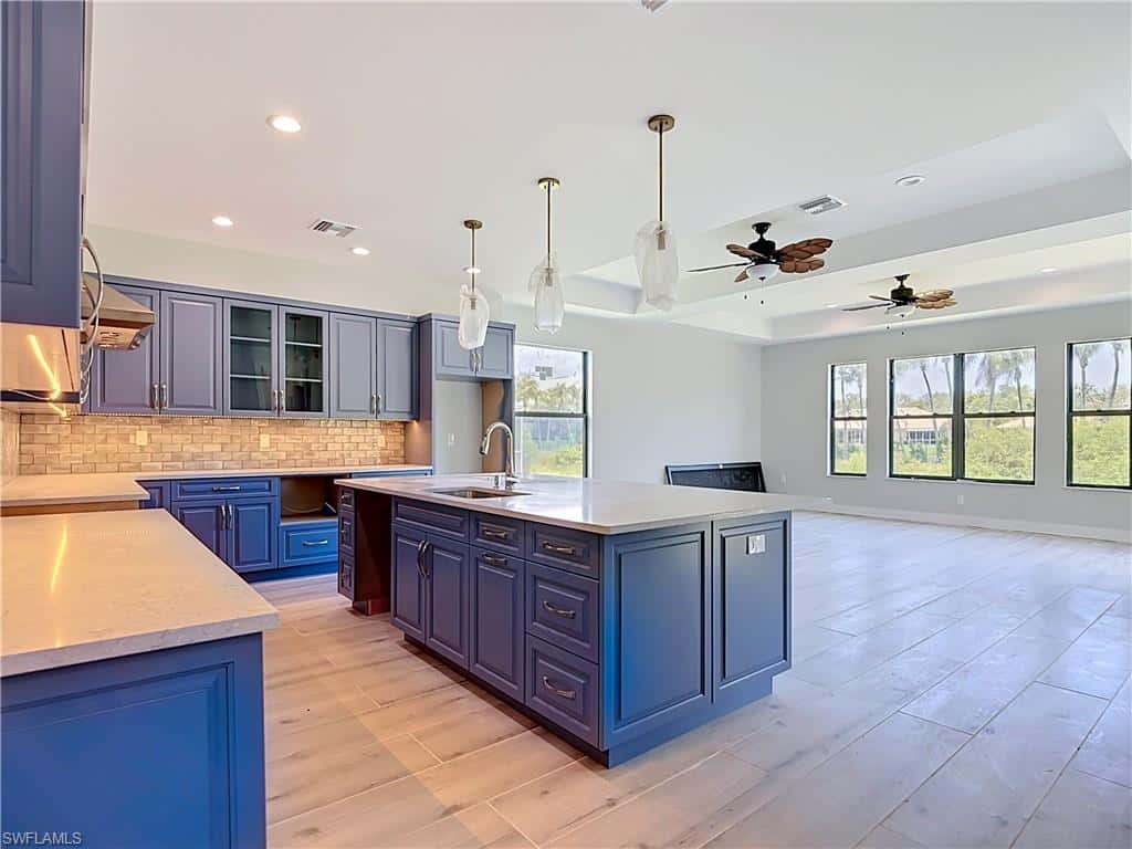 8831 Woodgate Dr, Fort Myers, photo 6