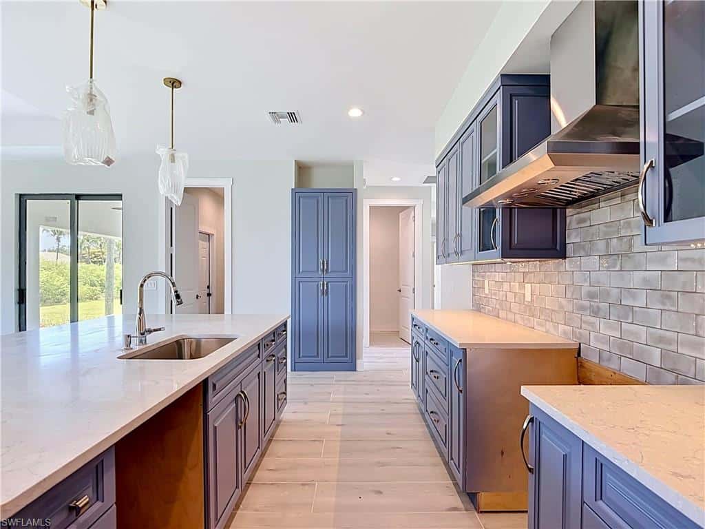 8831 Woodgate Dr, Fort Myers, photo 9