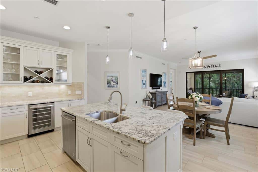 16378 Viansa Way #202, Naples, photo 4