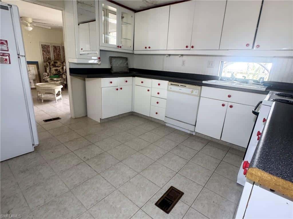 181 Grassy Key Ln #49, Naples, photo 9