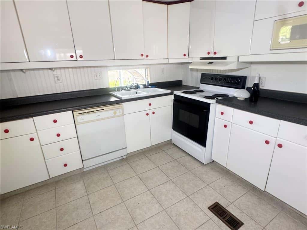 181 Grassy Key Ln #49, Naples, photo 8