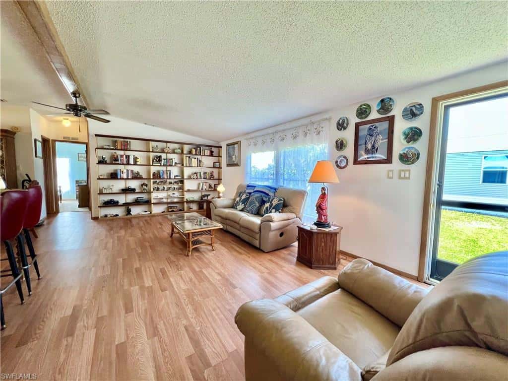 573 Cape Florida Ln, Naples, photo 16