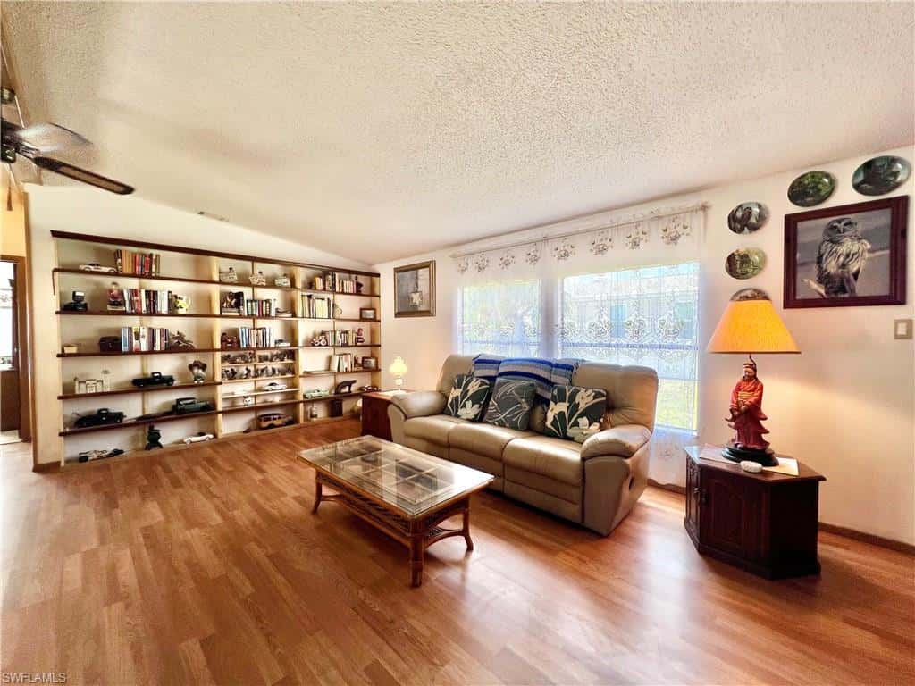 573 Cape Florida Ln, Naples, photo 12