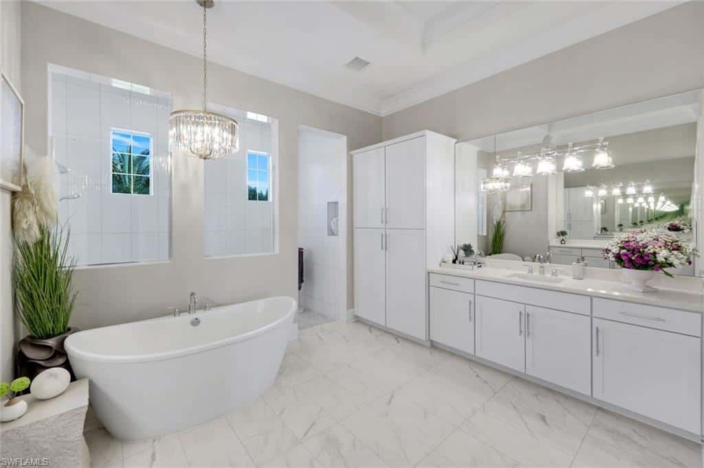 8931 Nevis Way, Naples, photo 38