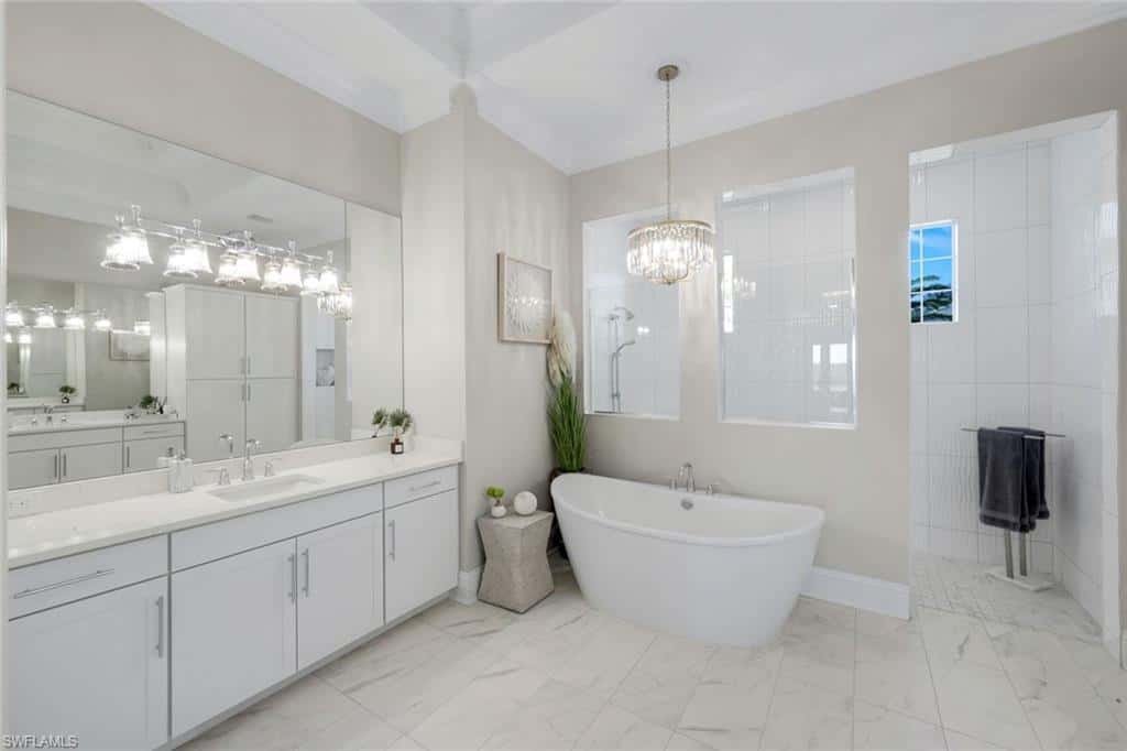 8931 Nevis Way, Naples, photo 39