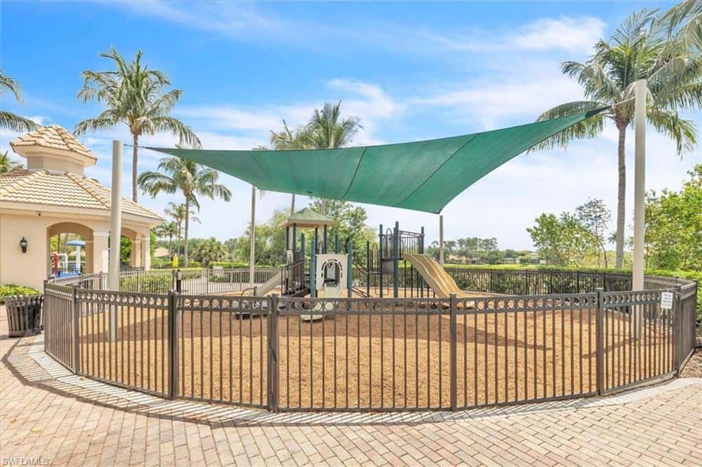 14950 Volterra Ct, Naples, photo 43