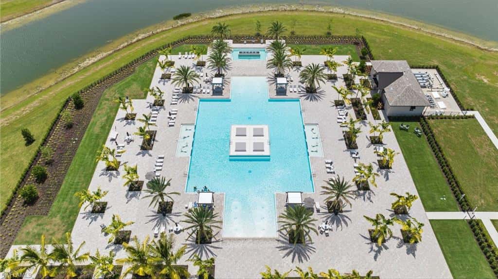20092 Hartford Blvd, Estero, photo 40