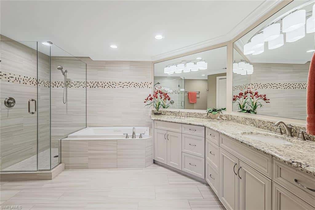8471 Abbington Cir #1111, Naples, photo 11