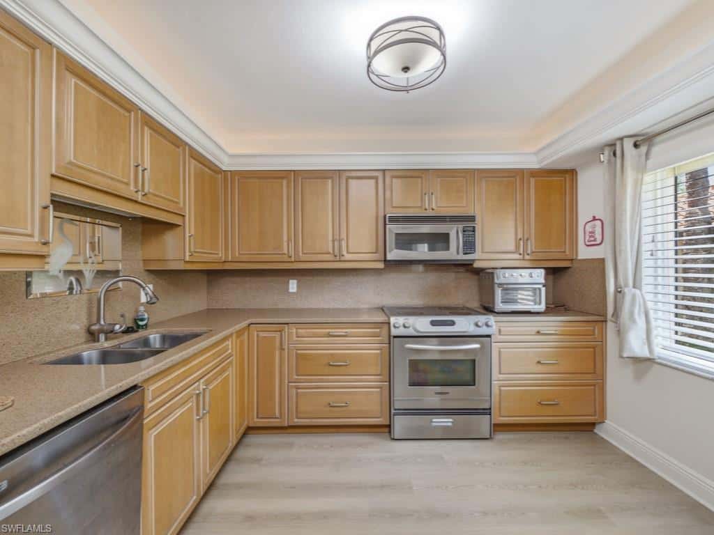 3207 Horse Carriage Way #3, Naples, photo 5