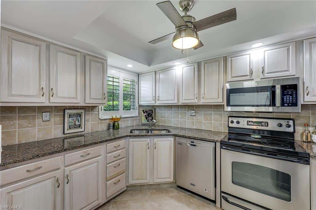 29 High Point Cir #107, Naples, photo 7