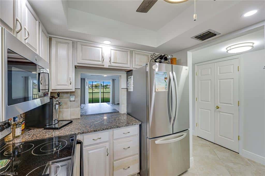 29 High Point Cir #107, Naples, photo 8