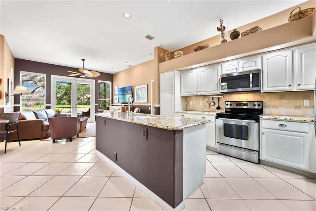 13181 Southampton Dr, Bonita Springs, photo 6
