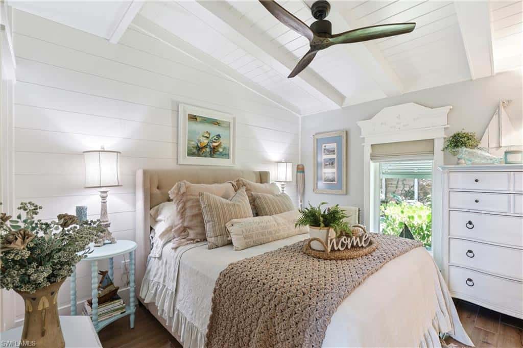 840 Myrtle Ter, Naples, photo 23