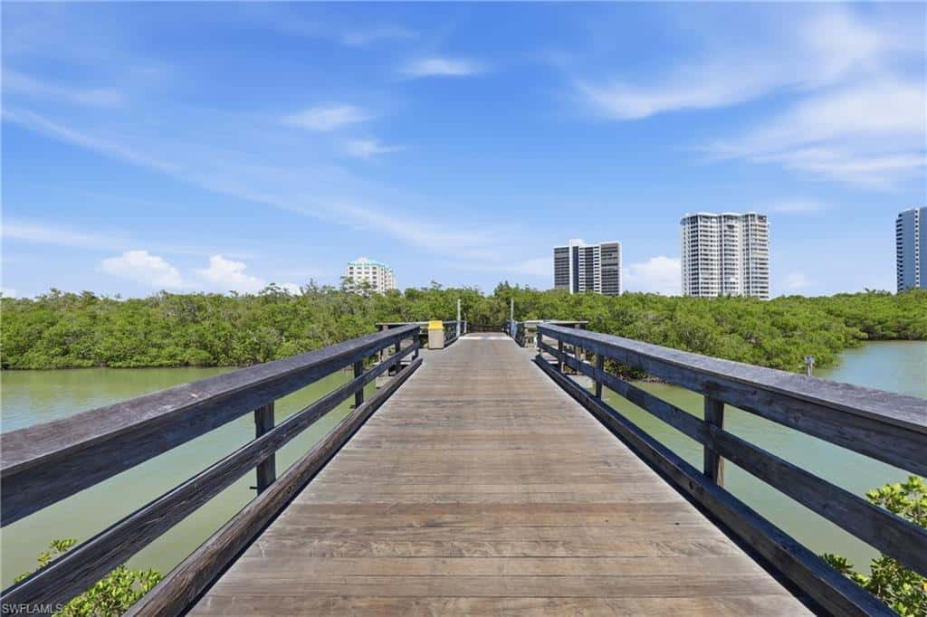 840 Myrtle Ter, Naples, photo 47