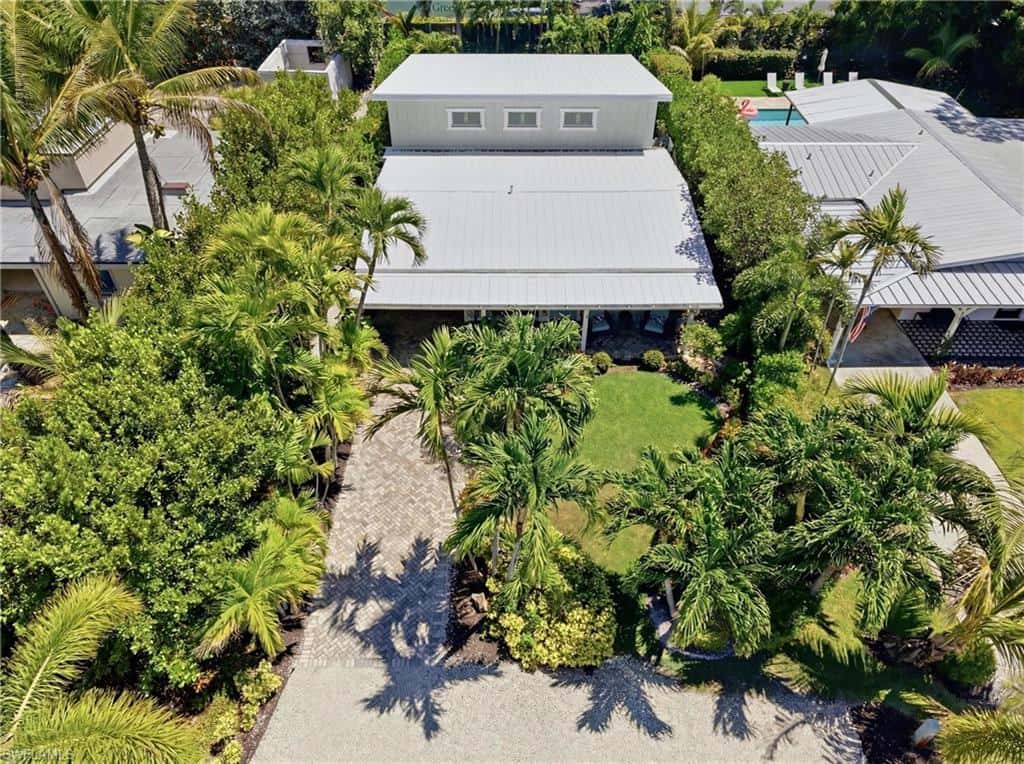 840 Myrtle Ter, Naples, photo 41