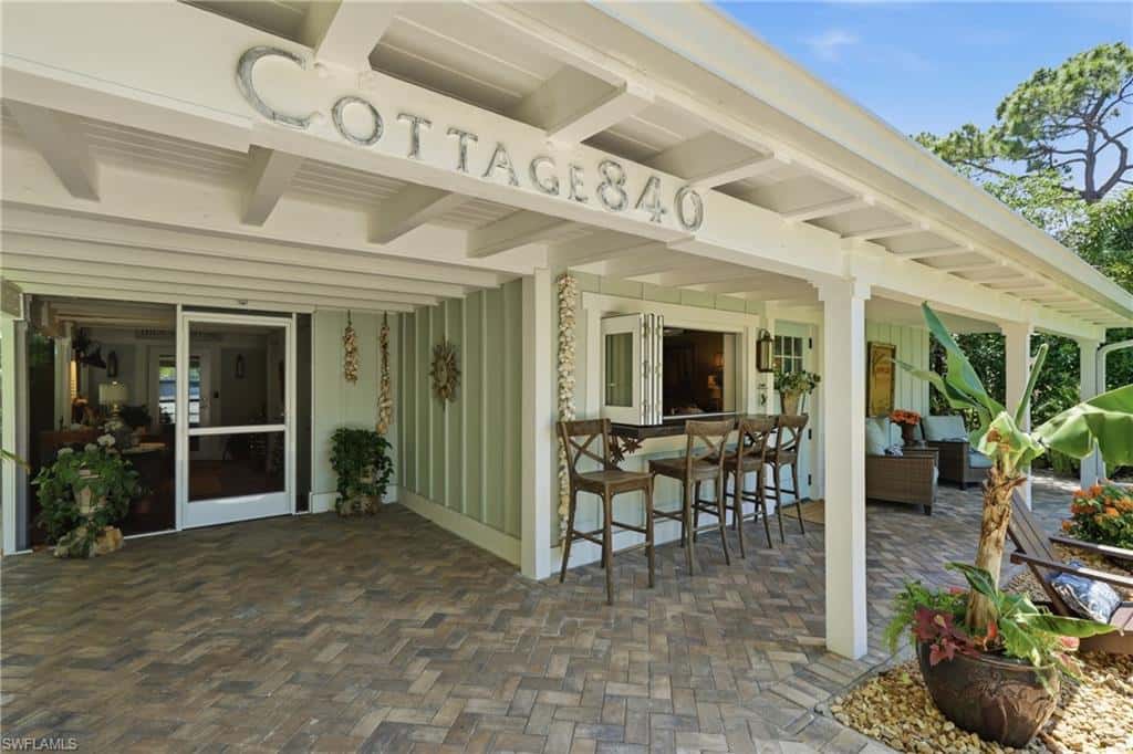 840 Myrtle Ter, Naples, photo 45