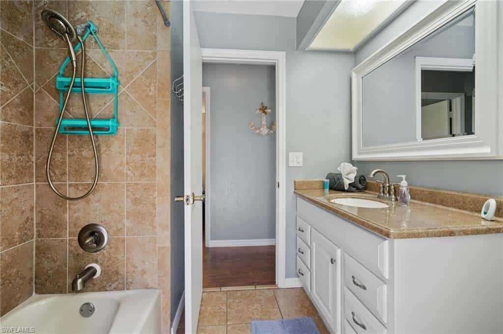 1906 Everest Pkwy, Cape Coral, photo 24