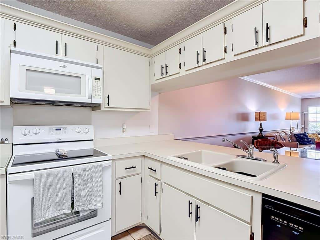 1708 Kings Lake Blvd #5-106, Naples, photo 6