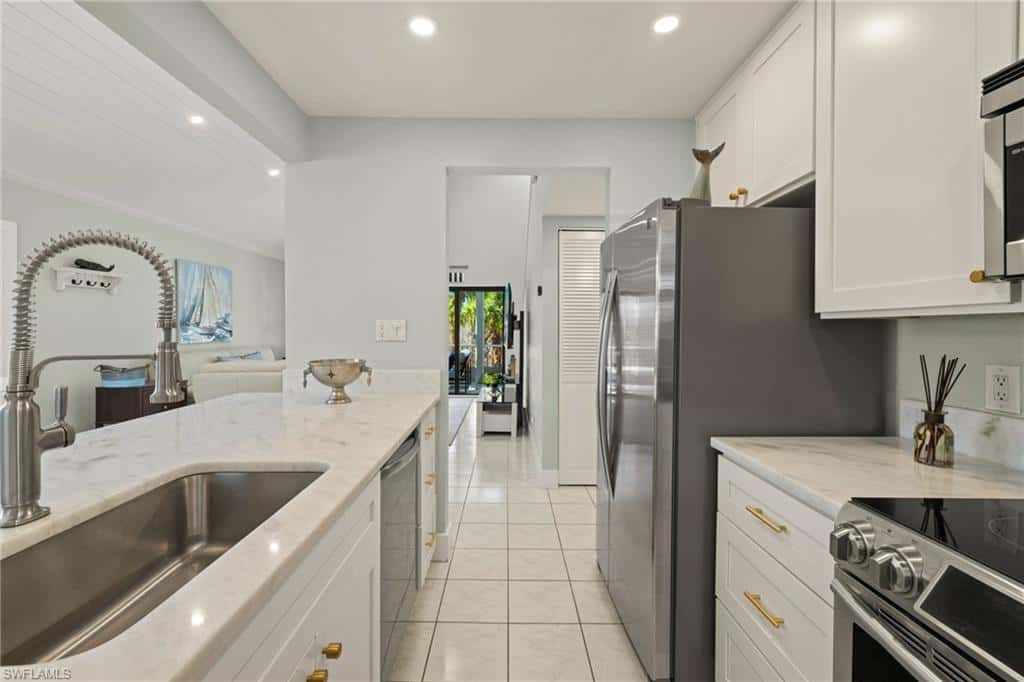 974 Greenwood Ct, Sanibel, photo 8