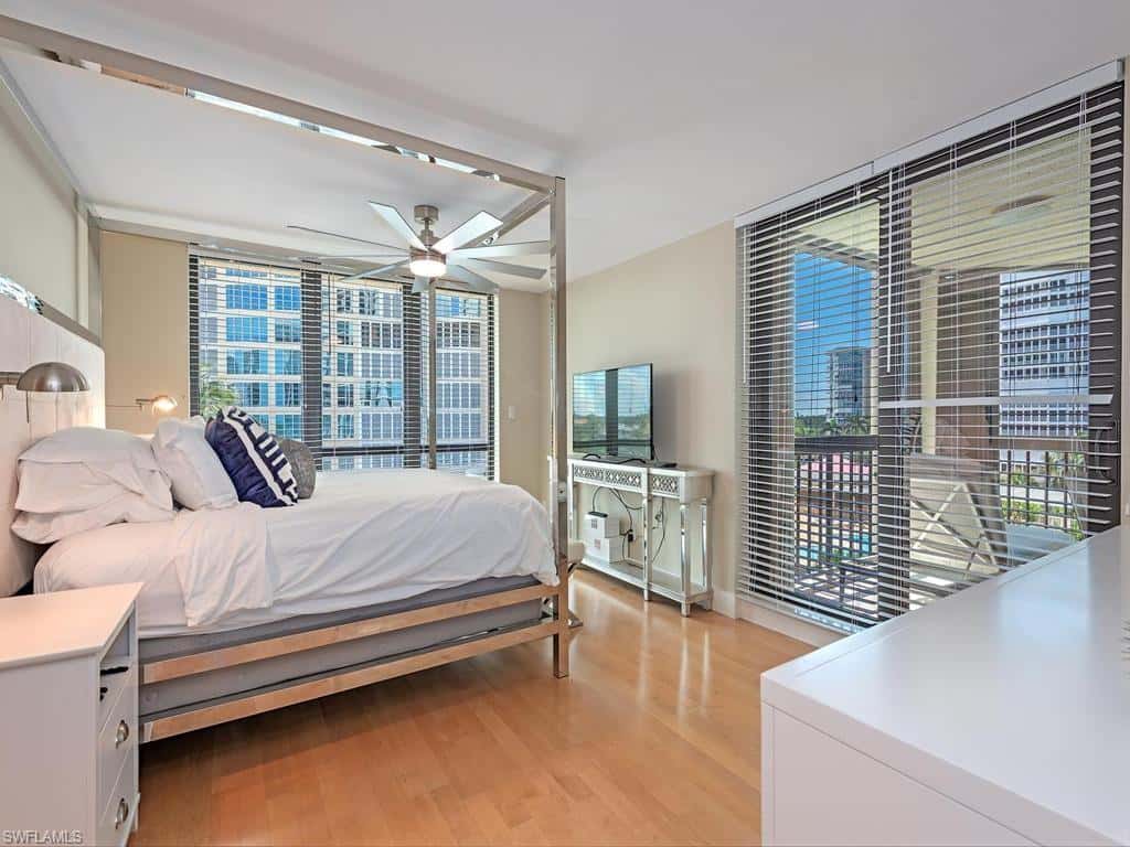 4551 Gulf Shore Blvd #606, Naples, photo 7