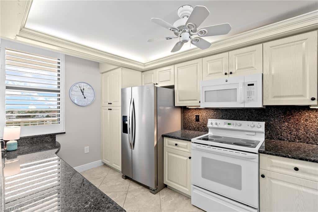 320 Seaview Ct #2-805, Marco Island, photo 7