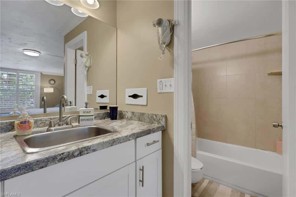 2555 Tamiami Trl #115, Naples, photo 17