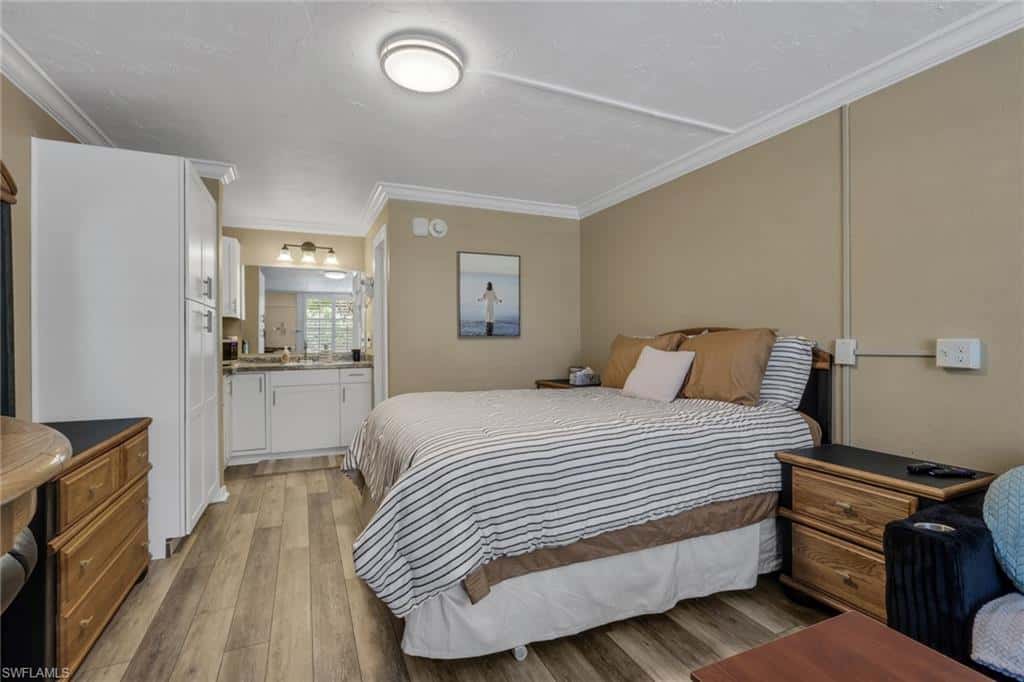 2555 Tamiami Trl #115, Naples, photo 9