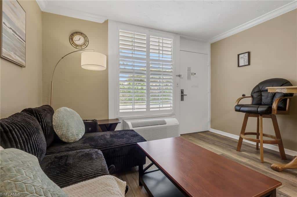 2555 Tamiami Trl #115, Naples, photo 8