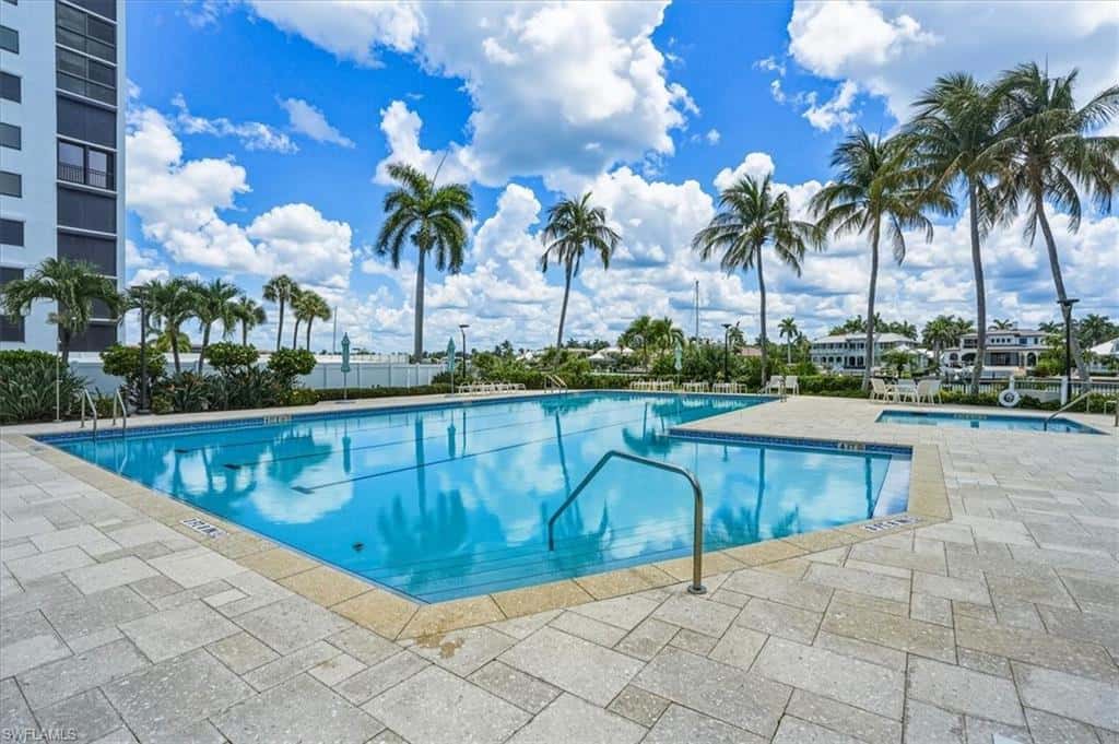 2400 Gulf Shore Blvd #604, Naples, photo 38