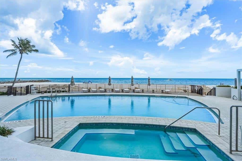 2400 Gulf Shore Blvd #604, Naples, photo 45