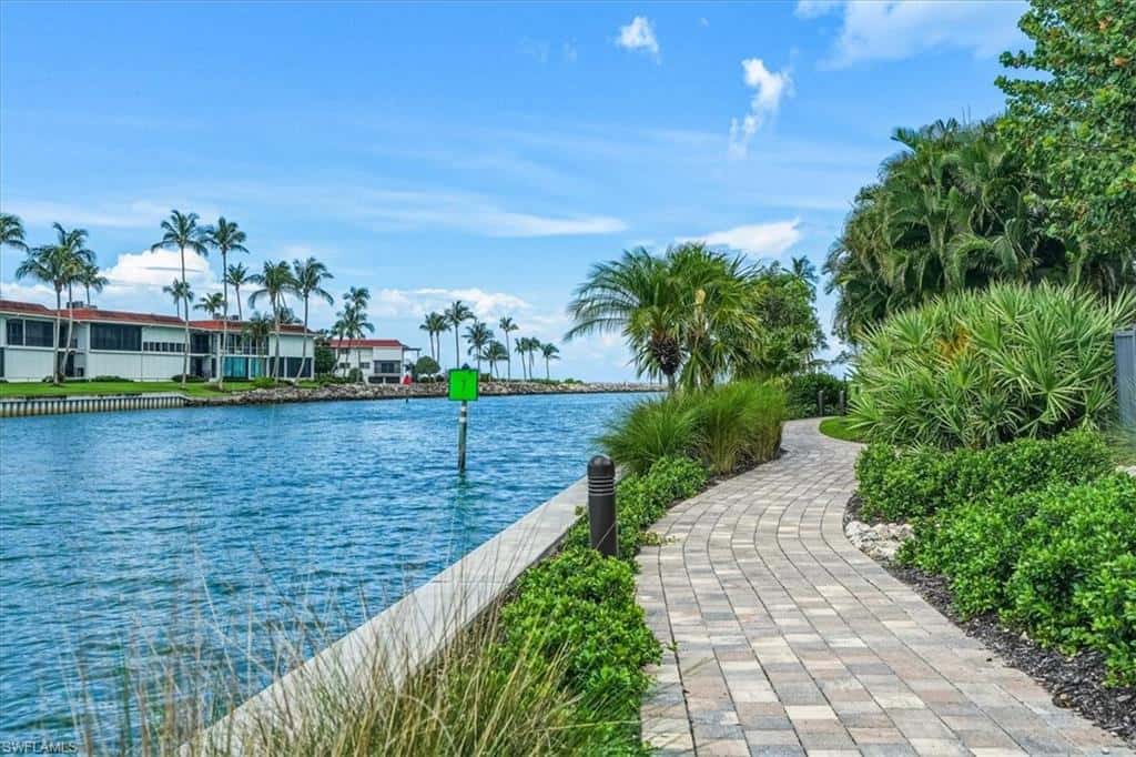 2400 Gulf Shore Blvd #604, Naples, photo 40