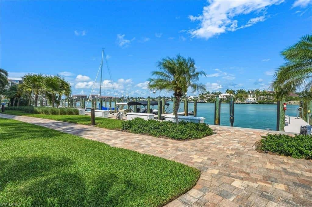 2400 Gulf Shore Blvd #604, Naples, photo 31