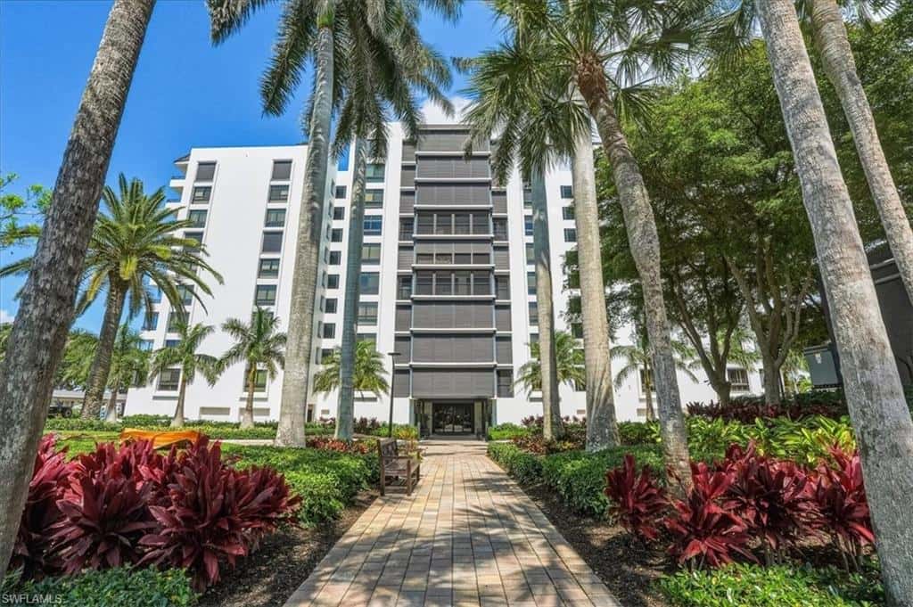 2400 Gulf Shore Blvd #604, Naples, photo 29