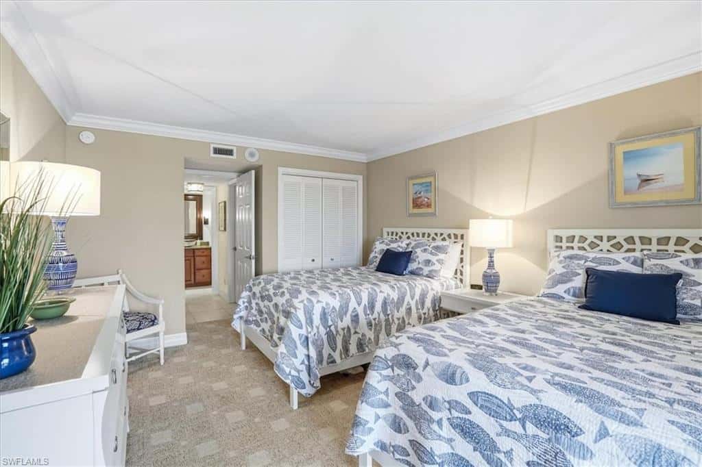 2400 Gulf Shore Blvd #604, Naples, photo 21